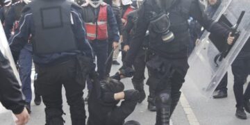DW: Kryeministri Rama përjashtoi dorëheqjen, studentët vijojnë protestat në Tiranë