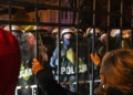 “Grusht shteti” në Poloni? Pezullohet kreu i Gjykatës Kushtetuese, policia futet në ambientet e saj