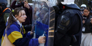 ‘Më keq se në komunizëm’, gazeta e njohur holandeze: I madh e i vogël janë ngritur në protestë kundër Edi Ramës
