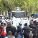 Policia përplaset me protestuesit, hedh gaz lotsjelles me shumicë ndaj qytetarëve