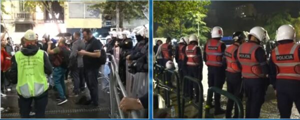 “Dorëheqje”/ Protestuesit me thirrje të forta përpara Kuvendit