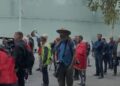 “Poshtë narkoshteti”/ Nis grumbullimi i protestuesve pranë parlamentit: Nuk na përfaqësojnë dot horrat