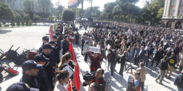 Tirana në revoltë, studentët dhe pedagogët do të protestojnë përsëri sot së bashku kundër Ramës