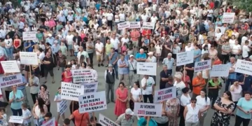 Shoqata e të zgjedhurve vendorë i drejtohet KE: Ndaloni ndryshimin e njëanshëm të kufijve të bashkive