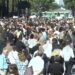 1300 pedagogë thërrasin në një zë: Rama të dorëhiqet! Protestuesit nisin marshimin drejt Ministrisë së Arsimit