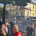 Mbi 3 orë revoltë! Studentët vijojnë rezistencën para Ministrisë së Arsimit, policia përgjigjet me gaz lotsjellës dhe ujë me presion