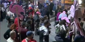 Protesta ndalet te Komisariati nr.1, kërkohet lirimi i qytetarëve të arrestuar pranë Parlamentit