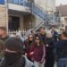 Protesta edhe në Shkodër, studentët qëllojnë me vezë derën e Rektoratit