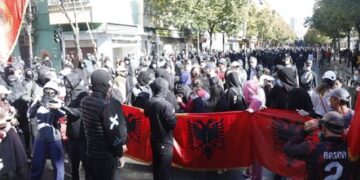 Protesta në Shkodër, pritet edhe pjesëmarrja e tifozëve të Vllaznisën në mbështetje të lëvizjes studentore