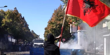 Në mbështetje të studentëve, Partia Demokratike kërkon dorëheqjen e Ramës dhe zgjedhje të parakohshme