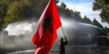 Dy kongresmenë republikanë i kërkojnë Rubios kufizime vizash për zyrtarët shqiptarë dhe mbrojtjen e protestuesve