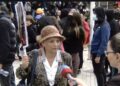 “Mos i bëni nënat me lot!” E moshuara u drejtohet policëve: Dilni të parët në protestë, mos e shisni veten për 2500 euro