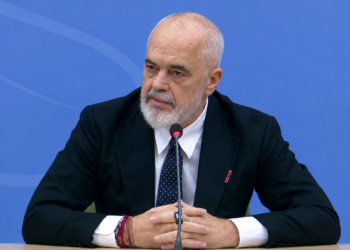 Rama kërcënon prindërit dhe studentët: Ju do të paguani faturën e djegies së Tiranës! Nuk ka më bursa…