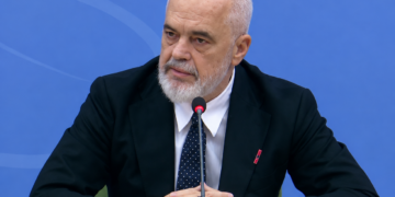 Rama kërcënon prindërit dhe studentët: Ju do të paguani faturën e djegies së Tiranës! Nuk ka më bursa…