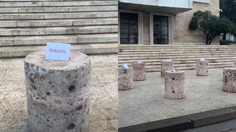 Rama provokon përsëri protestuesit për dialog, zëvendëson karriget me stola guri para Kryeministrisë