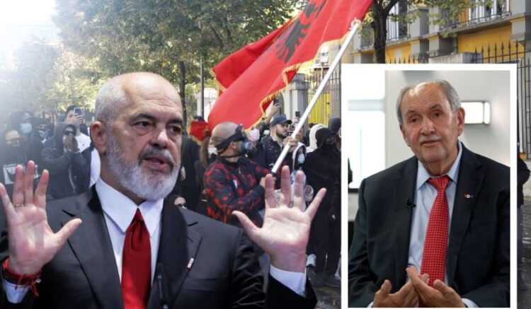 Ish-drejtori i Zërit të Amerikës, Elez Biberaj: Dorëheqja e kryeministrit Rama, kusht për shpëtimin e demokracisë