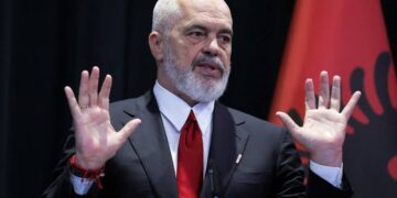 Protestuesit i kërkojnë dorëheqjen, Rama anulon takimin në Vjenë me Kancelarin e Austrisë
