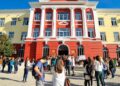 Nis viti i ri akademik/ 120 mijë studentë në auditorët e Universiteteve, 20 mijë ulen për herëv të parë