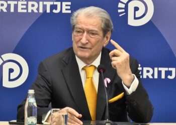 Berisha: Rama në mëngjes i fton për dialog dhe më pas i kërcënon, ndërtoi sarajet me paratë e tyre