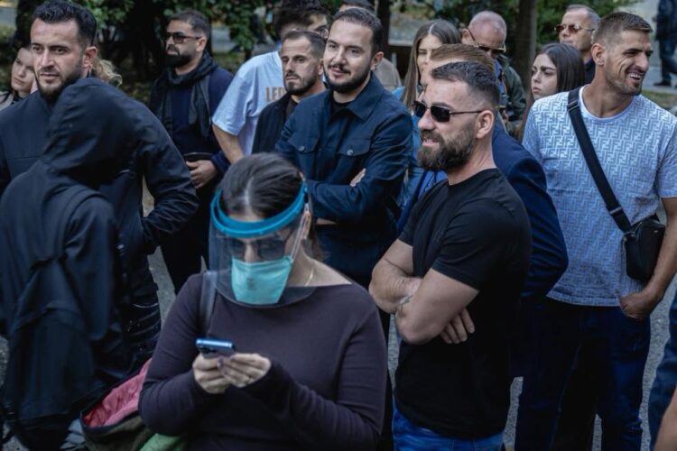 “Rama duhet të japë dorëheqjen“, Salianji: Çdo ditë që qëndron në pushtet përmes dhunës thellon krizën dhe dëmton Shqipërinë