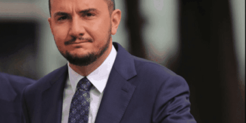 “Rama dhe Berisha në aleancë të heshtur”/ Salianji: Studentët kërcënohen, policia shpërblehet