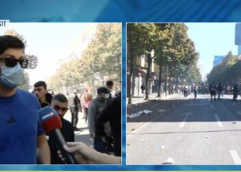 “Mbaron shkollën dhe nuk gjen dot punë”/ Studenti i Drejtësisë në protestë: Policia nuk po kursen nga dhuna as vajzat!