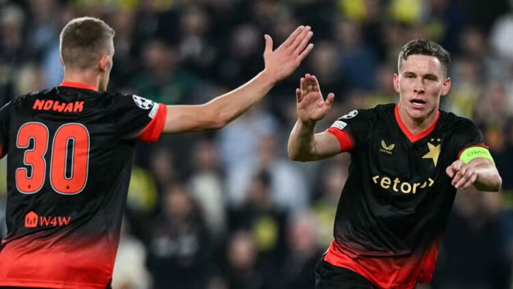 Champions League/ 7 gola në dy sfida, Dortmundi fiton në transfertë, Fenerbahçe shtanget në minutën e 89-të