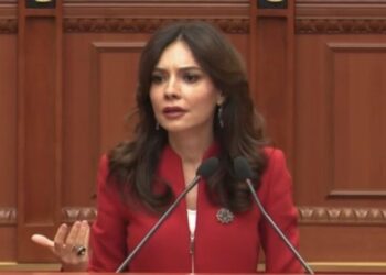 Spiropali zbulon të metat e PS: Më pak servilë dhe jo të gjitha bashkitë për socialistët
