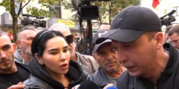 Studentët refuzojnë deputetët demokratë: S’duam persona që janë simbol i partive që na kanë rrënuar