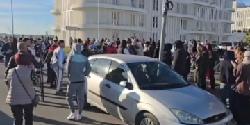 Protesta e studentëve përhapet edhe në qytete të tjera, bojkotohet mësimi në Durrës e Korçë: Rama të japë dorëheqje