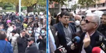 Vijon protesta para Kuvendit, studentët dhe pedagogët heqin gardhin metalik dhe qëndrojnë përballë policisë