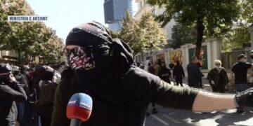 Studenti i Mjekësisë në protestë: Rama nuk ikën në mënyrë paqësore, ky është revolucion