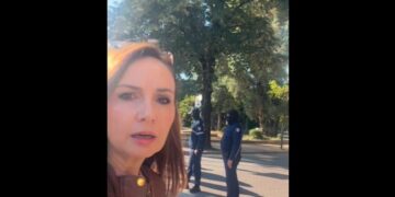 Tabaku ironizon deputetët e PS: Një jave në “arrest shtëpie”, sot mblidhen të rrethuar nga policia