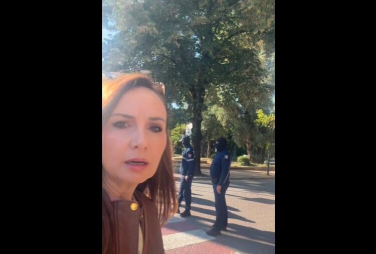 Tabaku ironizon deputetët e PS: Një jave në “arrest shtëpie”, sot mblidhen të rrethuar nga policia