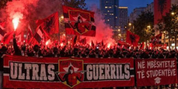 “Në mbështetje të studentëve“  ‘Guerrils’ bojkoton stadiumet: Kundër dhunës policore ndaj popullit