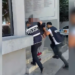 Drogë pranë shkollave në Tiranë, arrestohet 26-vjeçari