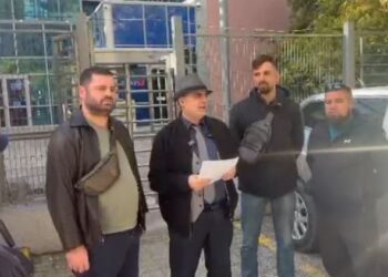 Tre protestues padisin Ramën në GJKKO për shpifje dhe fyerje