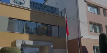 Në mbështetje të protestave në Tiranë, vijon bojkoti i studentëve të universitetit ‘Fan Noli’ Korçë