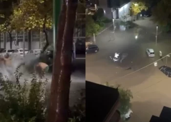 Reshjet e shiut përmbytin qytetin e Vlorës, rrugët kthehen në ‘lumenj’