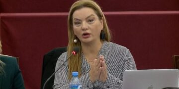 “S’mund të ketë normalitet kur të rinjtë protestojnë”, deputetët e PD vijojnë bojkotin e komisioneve parlamentare